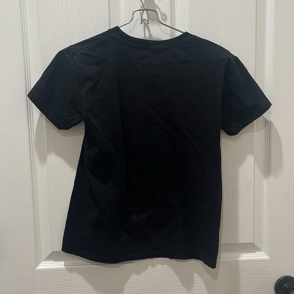 Tony Hawk boys shirt 
Size Small gently used once. 
Black
#400A - Picture 2 of 5